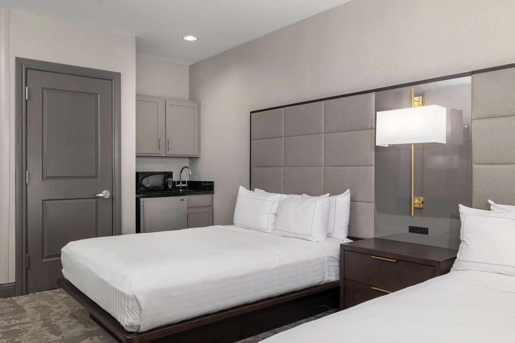 Hilton Promenade Branson Landing Hotel Екстериор снимка