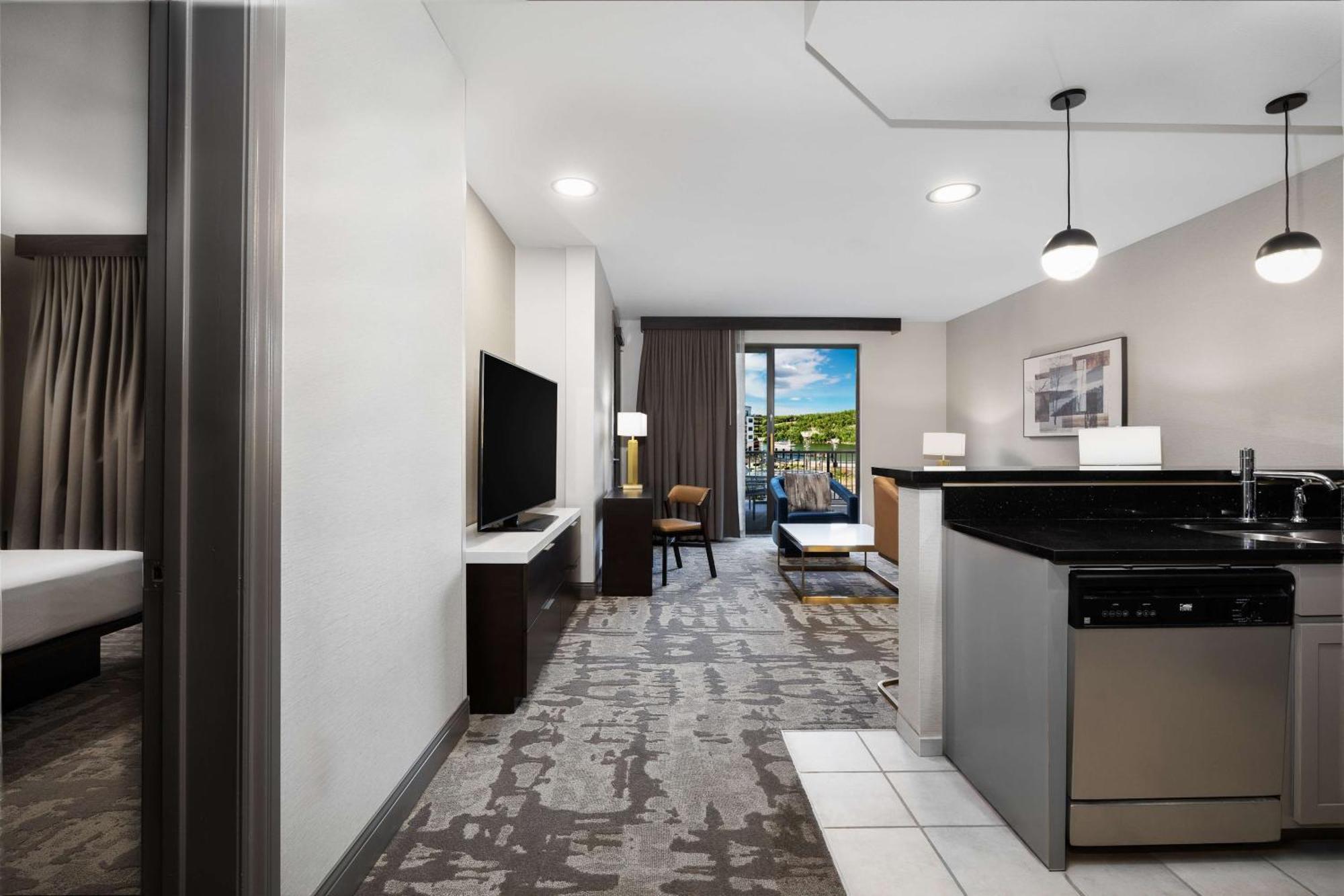 Hilton Promenade Branson Landing Hotel Екстериор снимка
