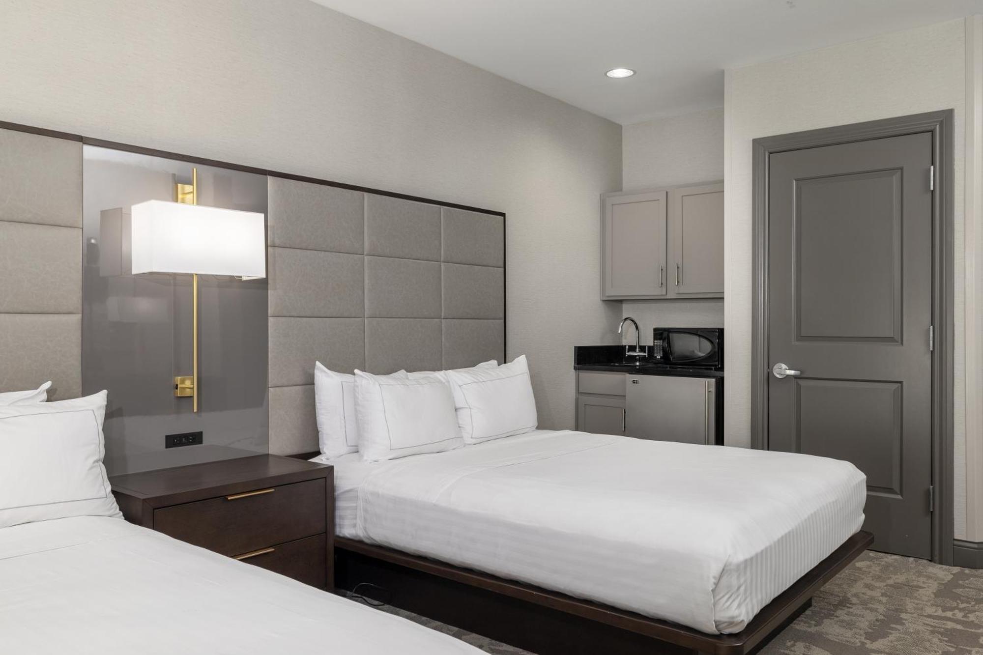 Hilton Promenade Branson Landing Hotel Екстериор снимка